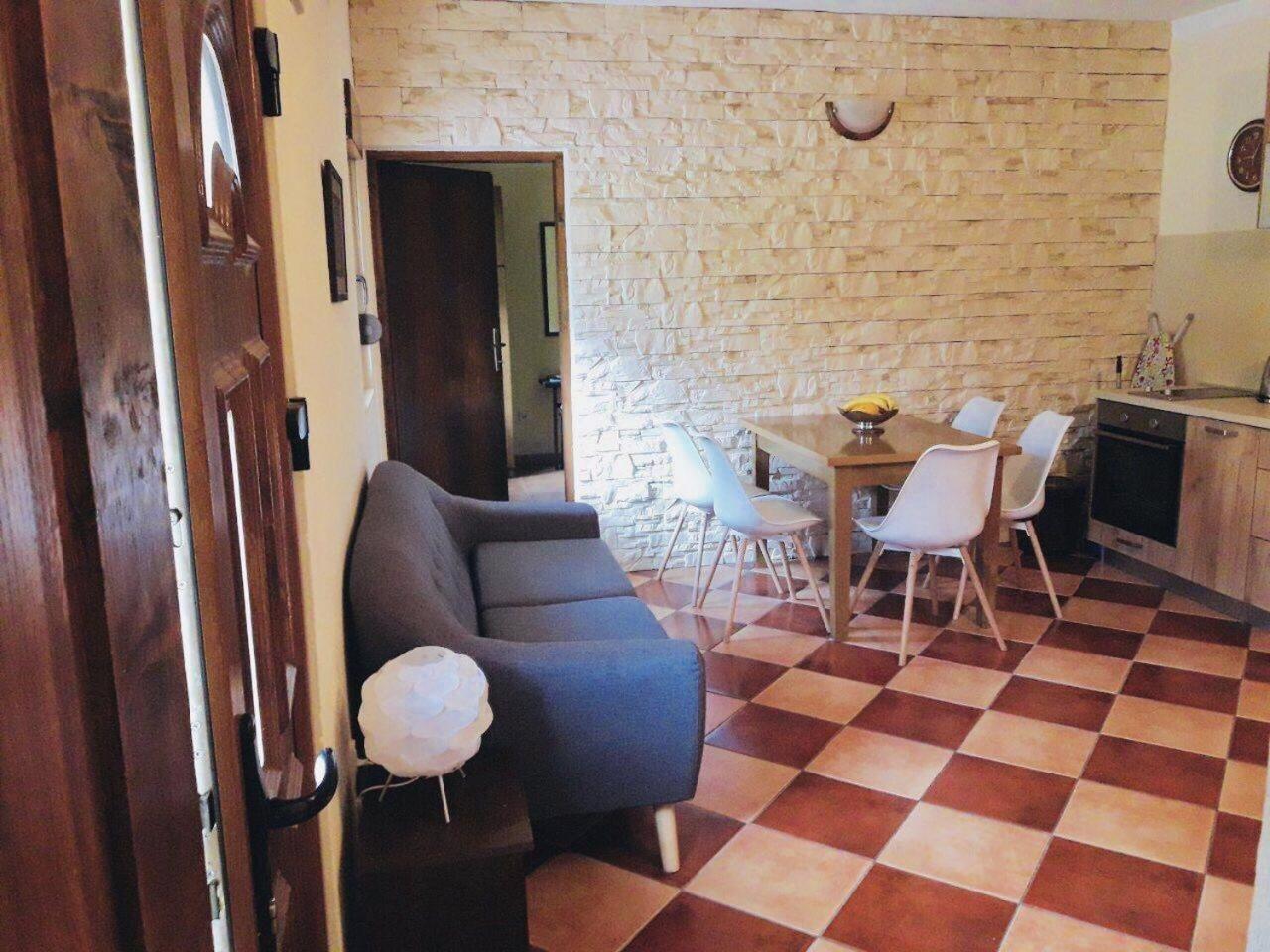 Mediterranean Holiday House & Apartments コトル エクステリア 写真