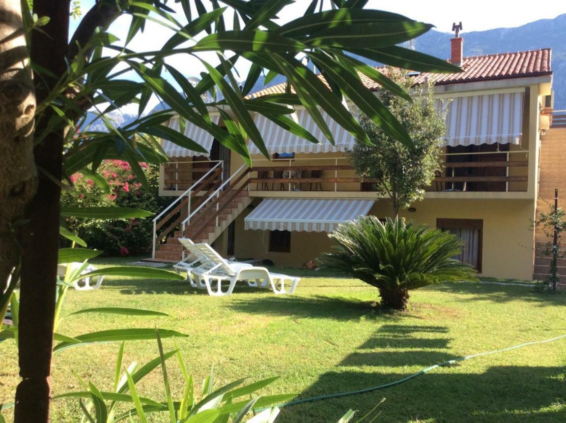 Mediterranean Holiday House & Apartments コトル エクステリア 写真