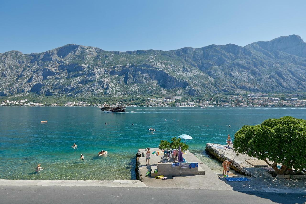 Mediterranean Holiday House & Apartments コトル エクステリア 写真