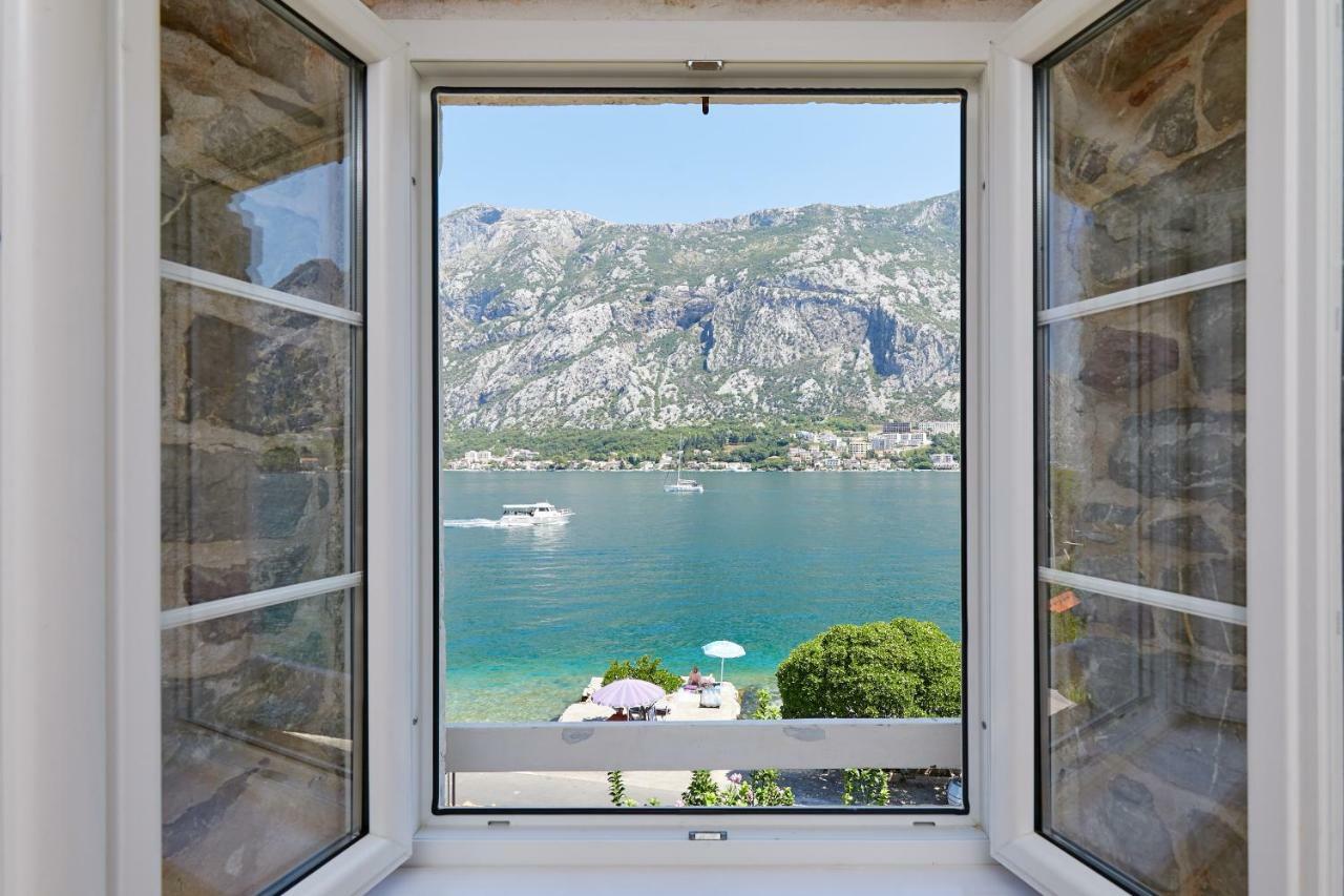 Mediterranean Holiday House & Apartments コトル エクステリア 写真